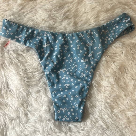 Ditsy Floral Bikini Bottoms Light Blue w White Daisys - Picture 2 of 2
